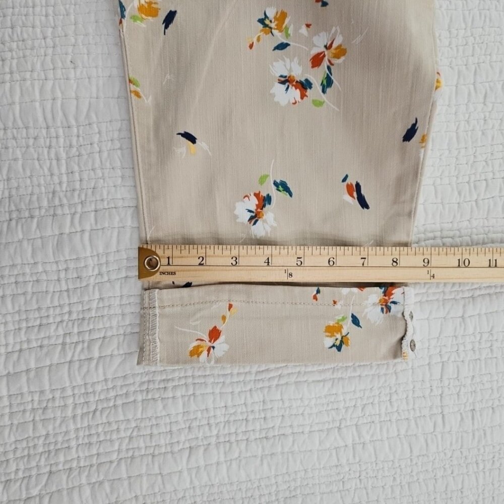 Bandolino Mandie Capri Pants Women's 16 Tan Floral AOP Straight Leg Cuffed EUC - Picture 8 of 16